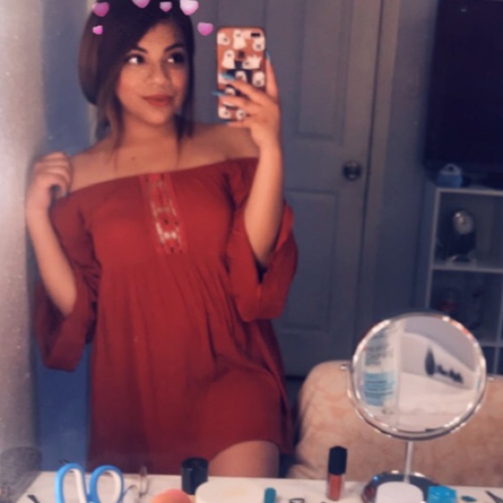 Meet your Posher, Dolores